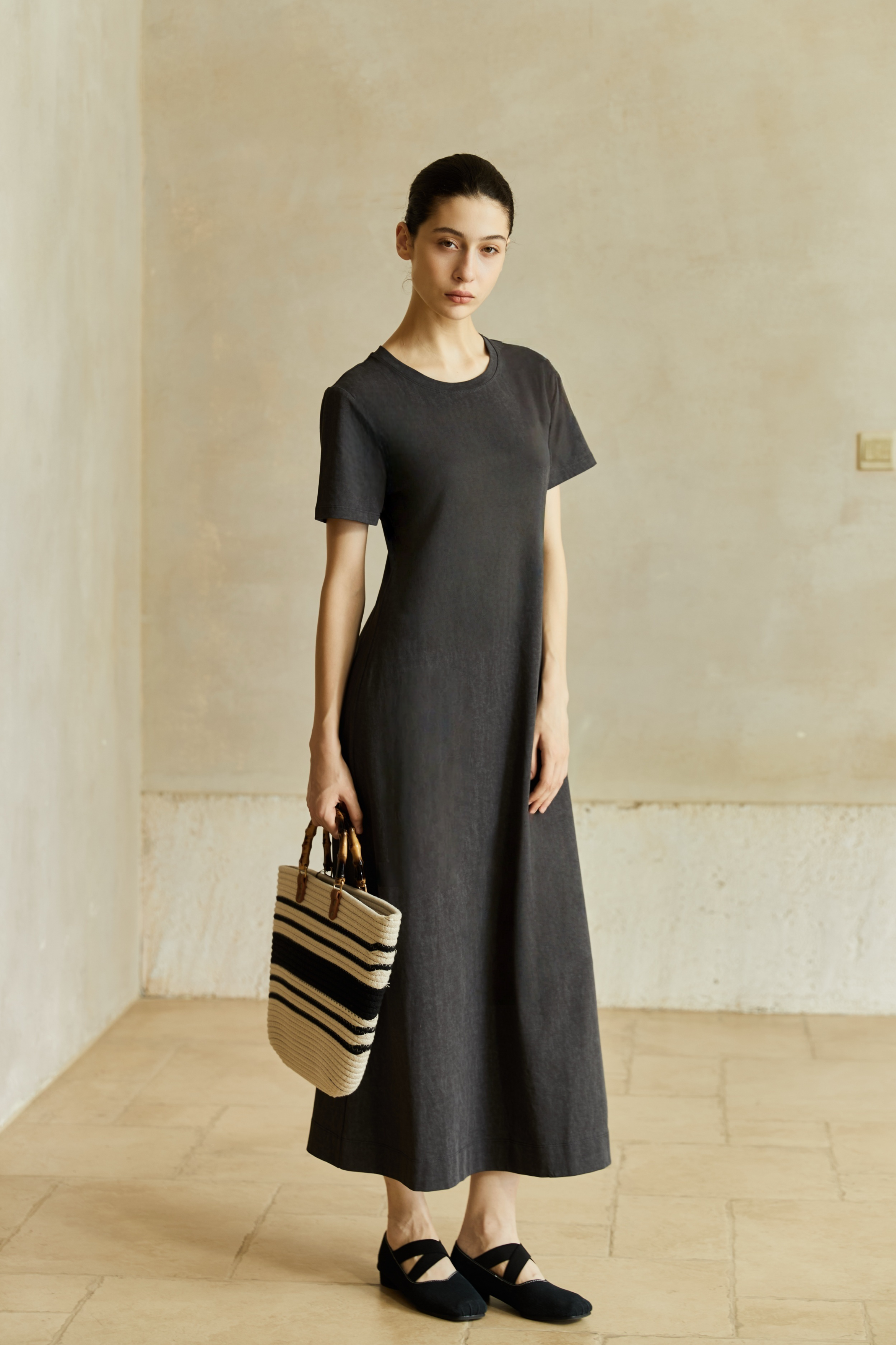 Famecoco Signature Relaxed Fit A-Line Maxi Dress