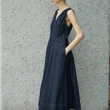 Famecoco Denim V-Neck Midi Dress