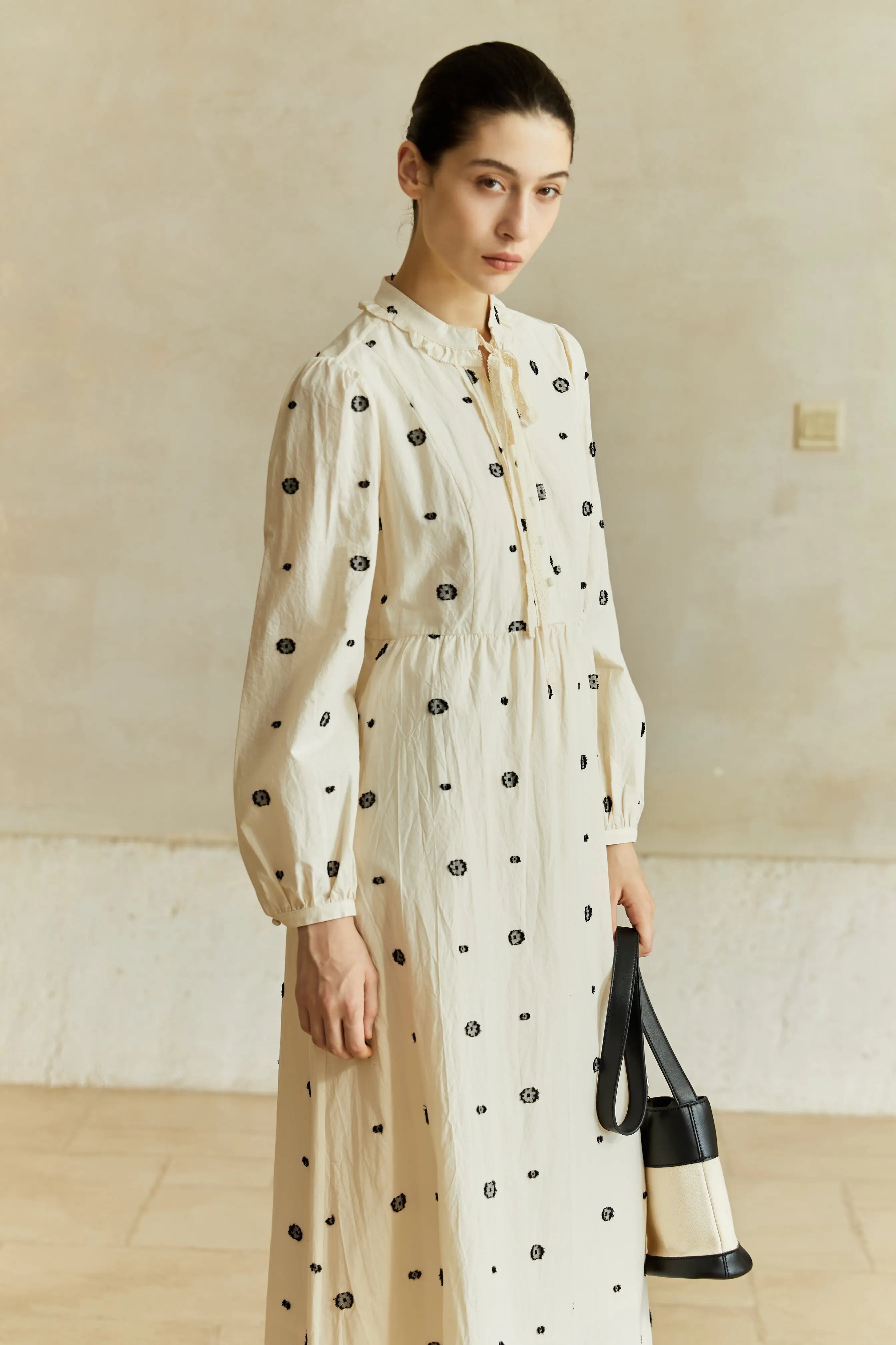 Famecoco Textured Embroidered Cotton Midi Dress