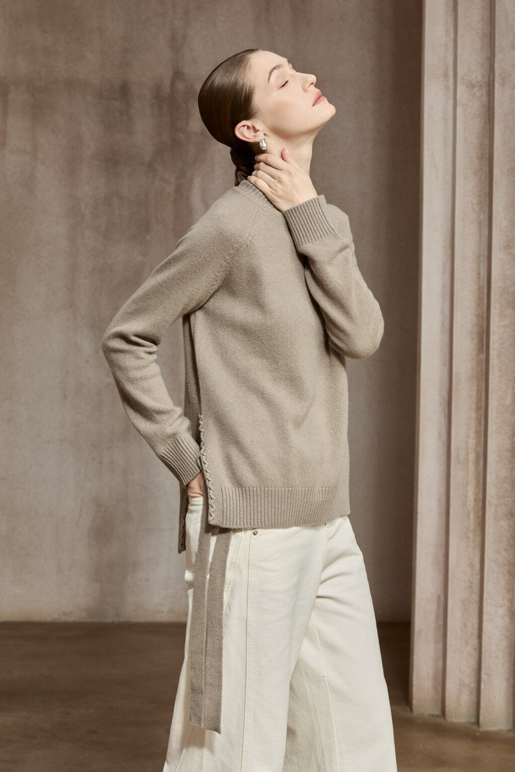 Famecoco 100% Wool Tailored  Pullover Sweater