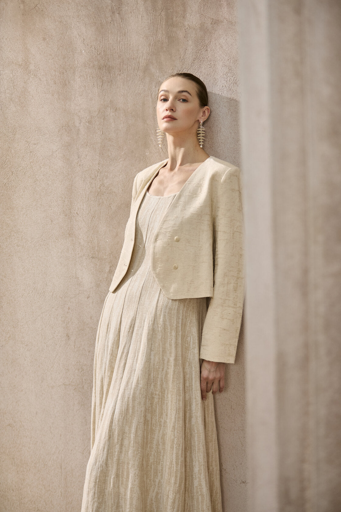 Famecoco Double‑Breasted Cropped Jacket